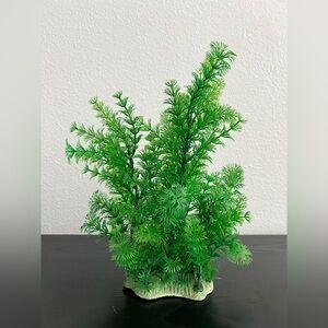 【SOLD】New Artificial Large Tall Green Plant Decor for aquarium